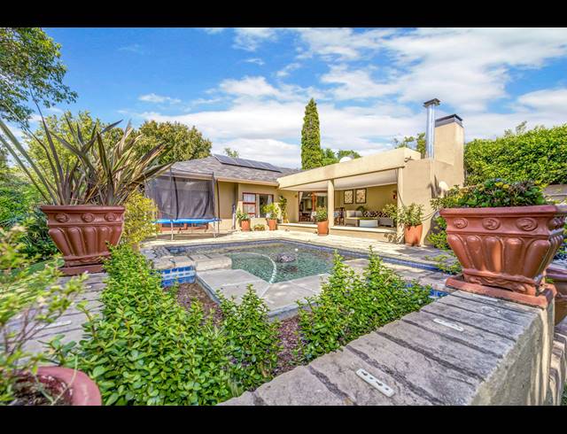 3 BEDROOM HOUSE FOR SALE IN DAINFERN GOLF ESTATE